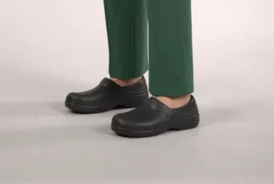 BETRIS ANTI-SLIP SHOES